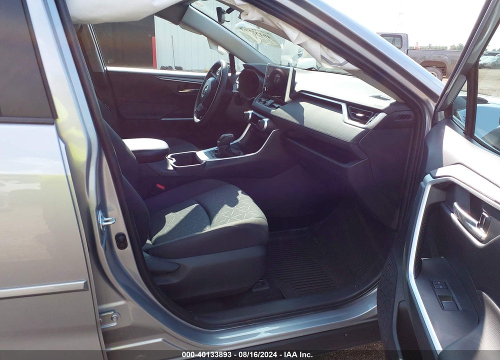2024 TOYOTA RAV4 HYBRID XLE VIN: 4T3RWRFVXRU141745