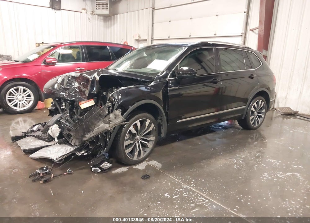 2019 VOLKSWAGEN TIGUAN VIN: 3VV4B7AX3KM184223