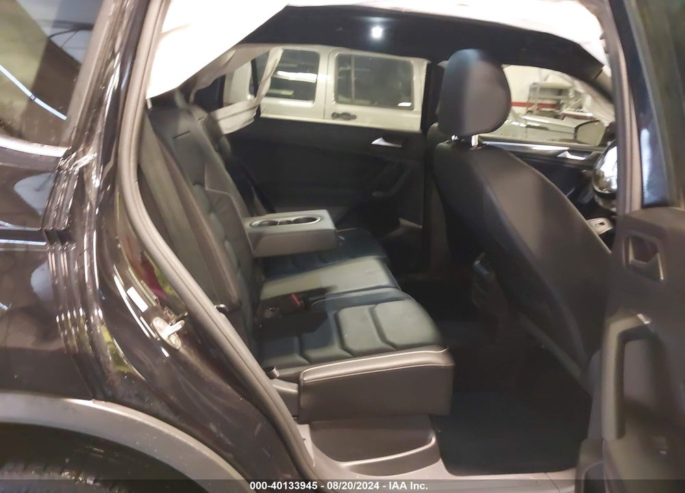 2019 VOLKSWAGEN TIGUAN VIN: 3VV4B7AX3KM184223