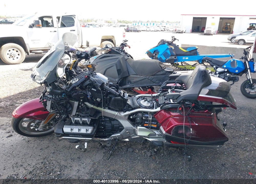2021 HONDA GL1800 D VIN: JH2SC7954MK302187