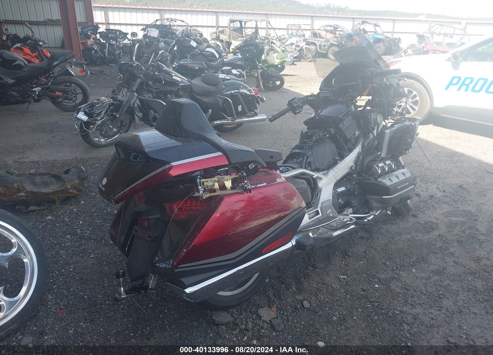 2021 HONDA GL1800 D VIN: JH2SC7954MK302187