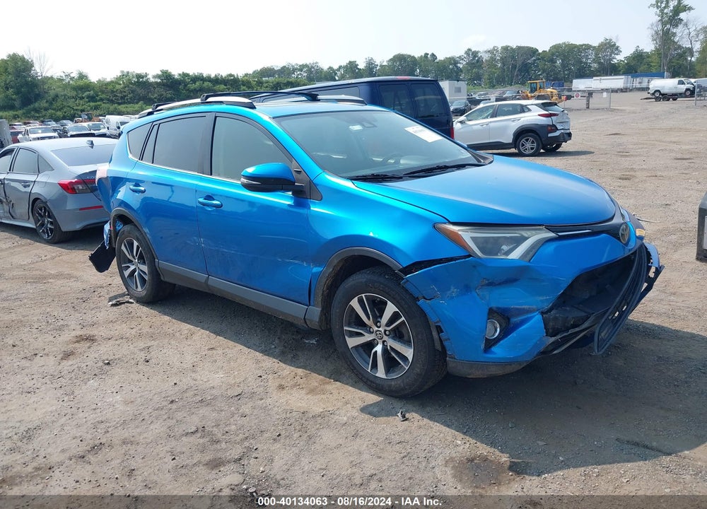 2017 TOYOTA RAV4 XLE VIN: JTMRFREV6HJ105825