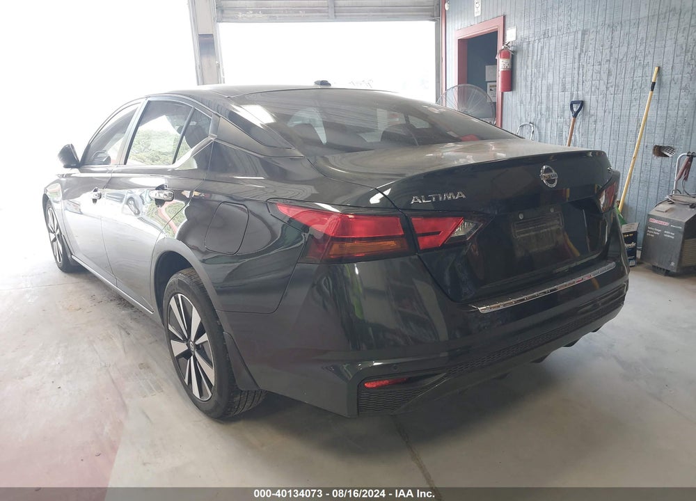 2021 NISSAN ALTIMA SV FWD VIN: 1N4BL4DV5MN382604