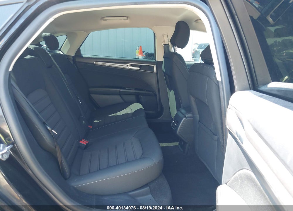 2020 FORD FUSION SE VIN: 3FA6P0HD0LR225929
