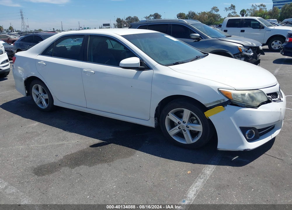 2014 TOYOTA CAMRY SE VIN: 4T1BF1FK8EU804046