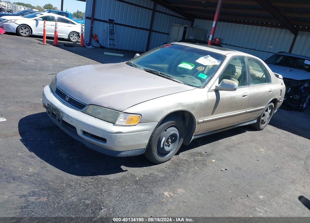 1994 HONDA ACCORD EX VIN: JHMCD5569RC057769