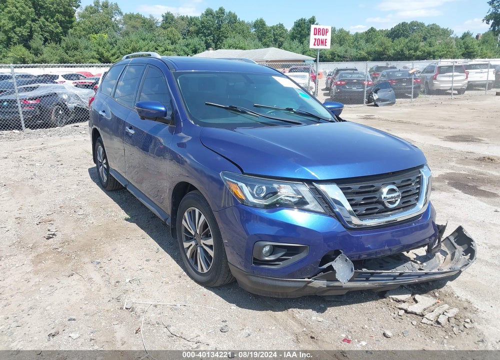 2017 NISSAN PATHFINDER SL VIN: 5N1DR2MM8HC668456