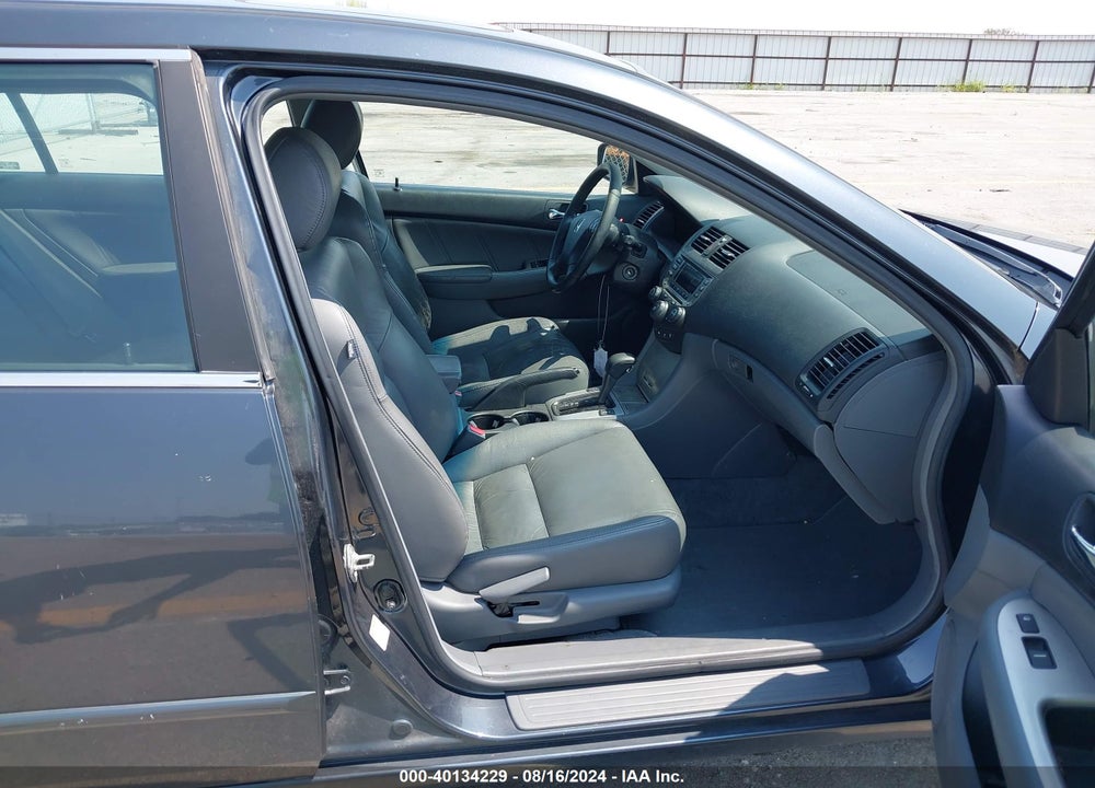 2006 HONDA ACCORD 2.4 EX VIN: 1HGCM56886A065971