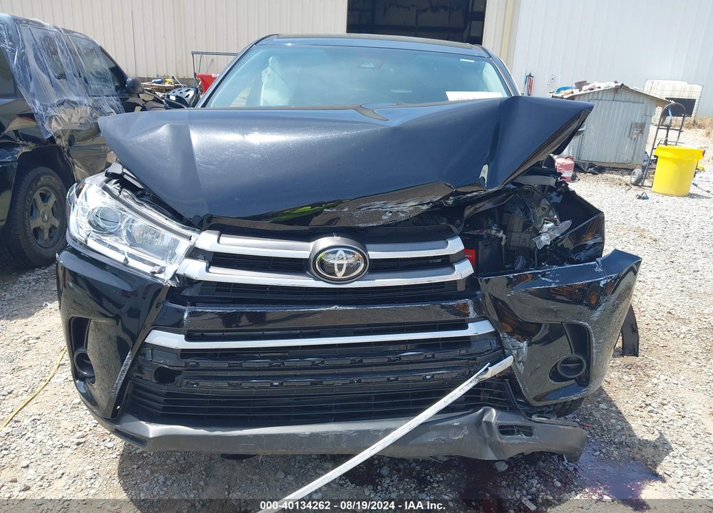 2019 TOYOTA HIGHLANDER LE VIN: 5TDZZRFH4KS359592