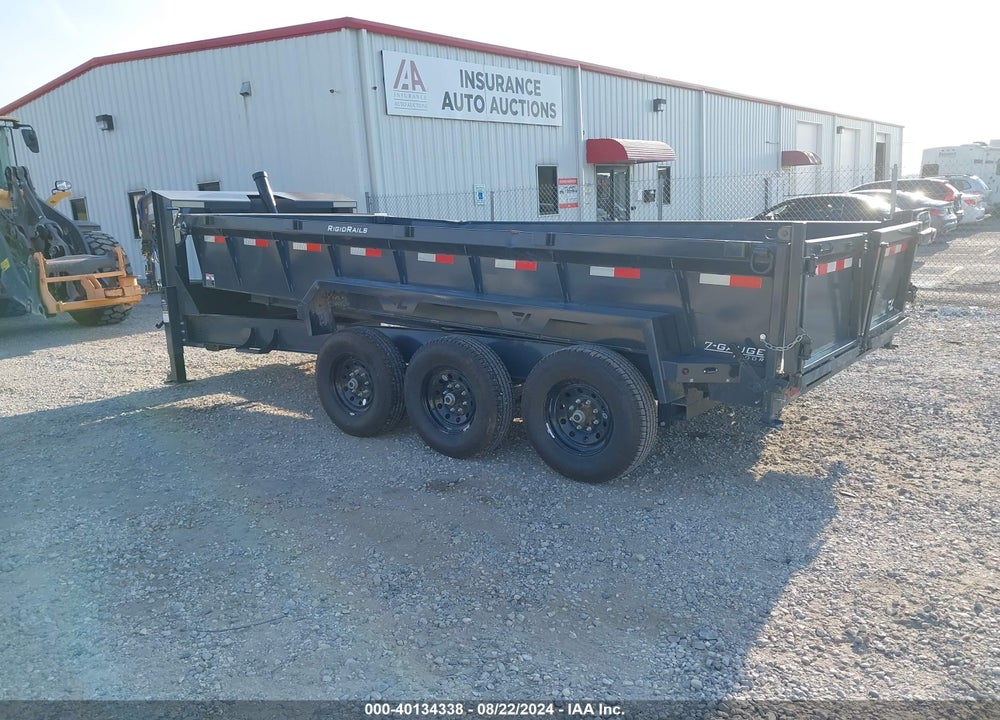 2024 LAMAR TRAILERS INC DT831637 TRI-AXLE DU VIN: 5RVDT1637RP128892