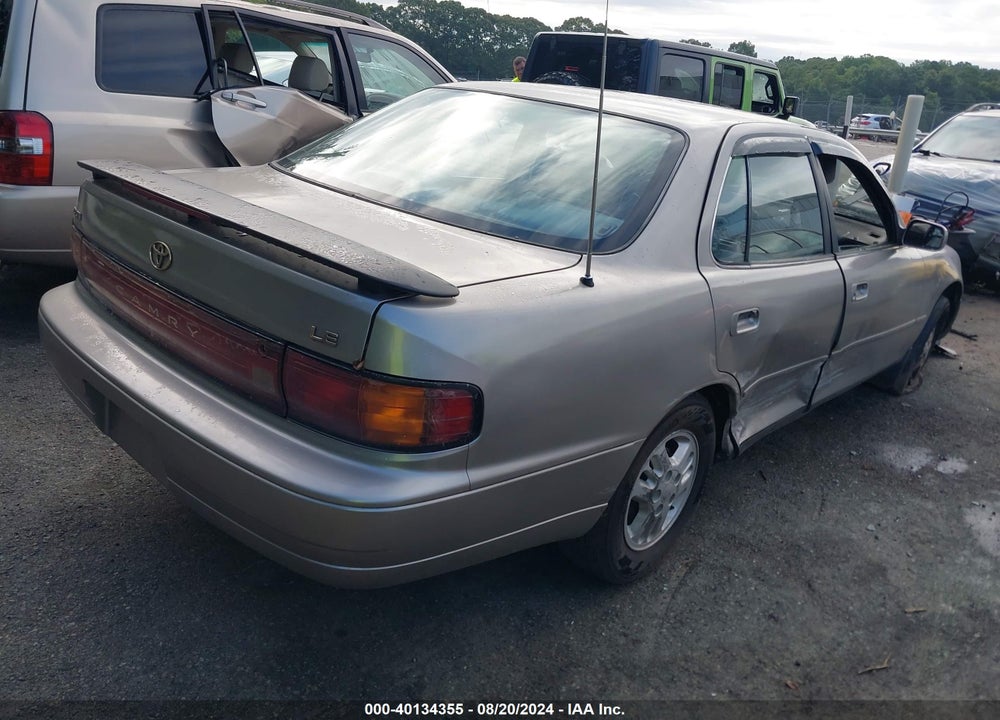 1993 TOYOTA CAMRY LE VIN: 4T1SK12E4PU278707