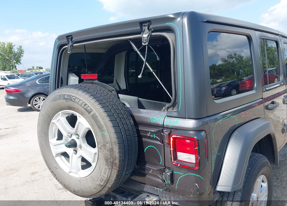 2018 JEEP WRANGLER UNLIMITED SPORT S 4X4 VIN: 1C4HJXDN7JW222628