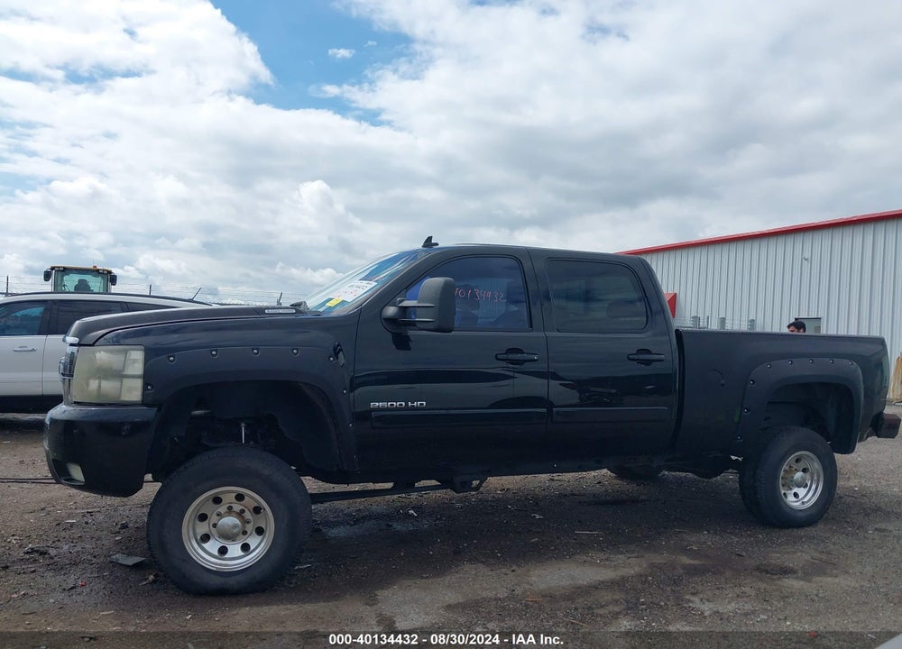 2007 CHEVROLET SILVERADO 2500HD LTZ VIN: 1GCHK23647F527524