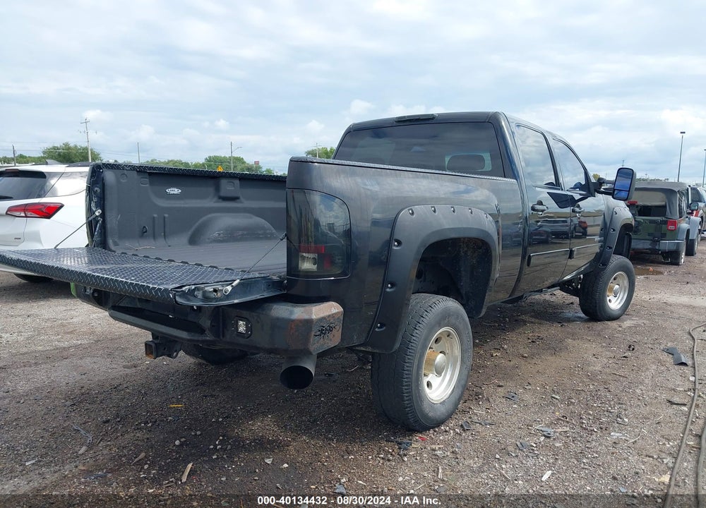 2007 CHEVROLET SILVERADO 2500HD LTZ VIN: 1GCHK23647F527524