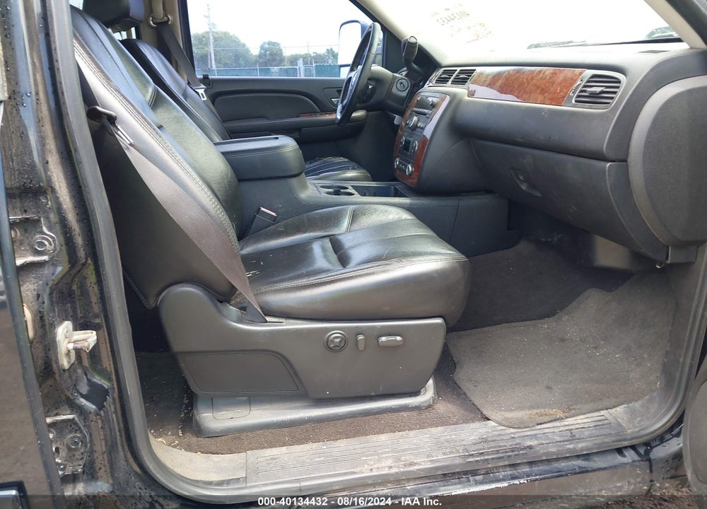 2007 CHEVROLET SILVERADO 2500HD LTZ VIN: 1GCHK23647F527524
