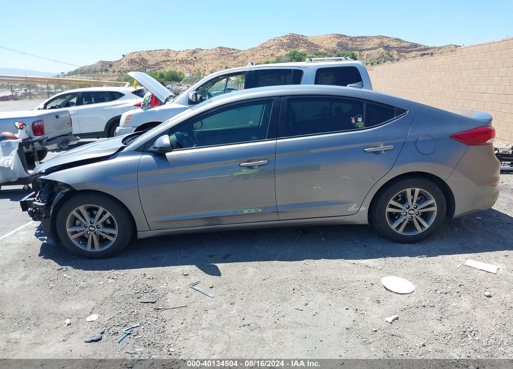 2018 HYUNDAI ELANTRA SEL VIN: 5NPD84LFXJH270195