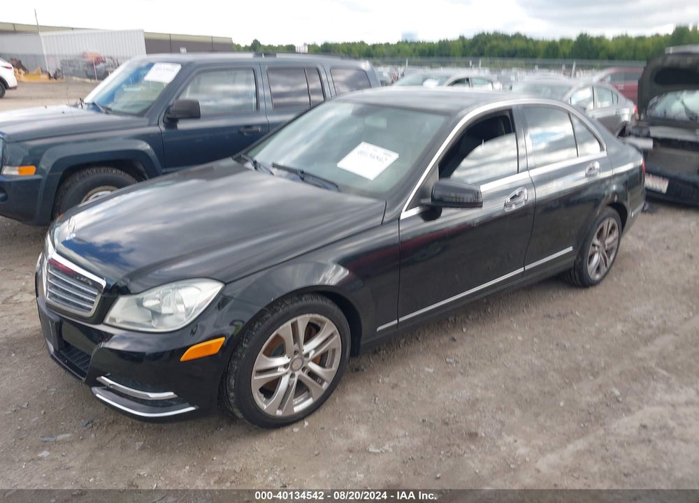 2013 MERCEDES-BENZ C 300 LUXURY 4MATIC/SPORT 4MATIC VIN: WDDGF8ABXDR259372