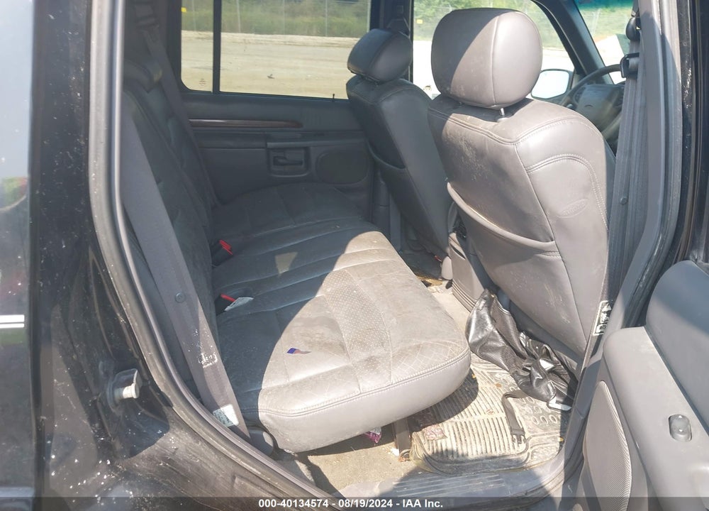 2000 FORD EXPLORER LIMITED VIN: 1FMDU85P3YZC50068