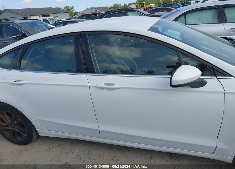 2018 FORD FUSION SE VIN: 3FA6P0T91JR247728