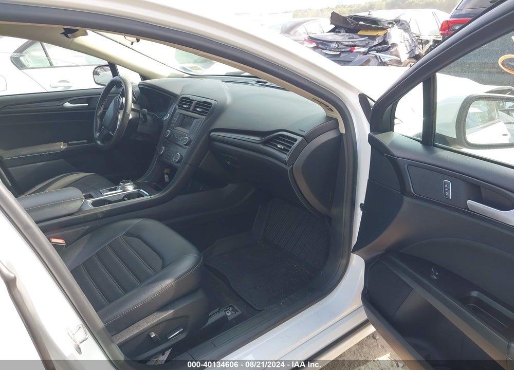 2018 FORD FUSION SE VIN: 3FA6P0T91JR247728