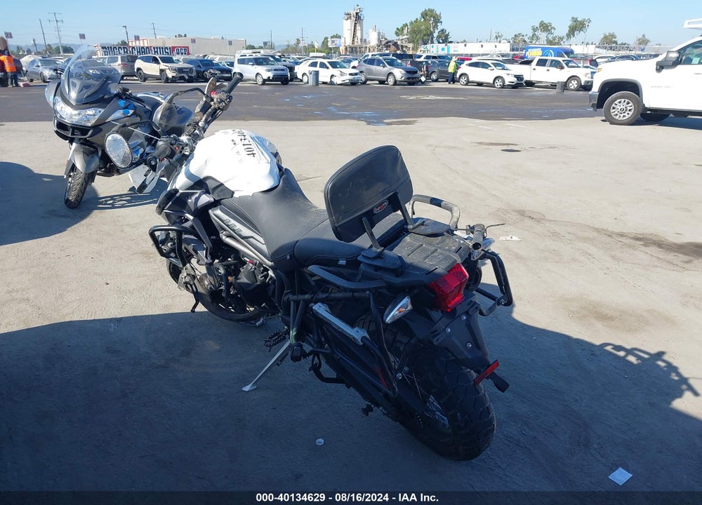2017 TRIUMPH MOTORCYCLE TIGER 800 XCA VIN: SMTE09BF5HT787065