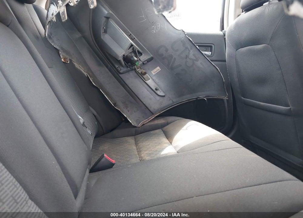 2010 FORD FUSION VIN: 3FAHP0HA6AR122669