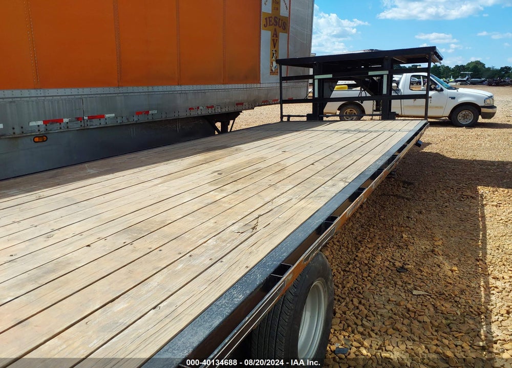 2023 GOOSENECK TRAILER VIN: 1XNGE3026P3098759