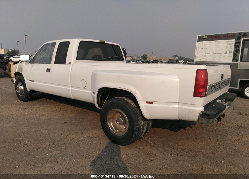 1993 CHEVROLET GMT-400 C3500 VIN: 1GCHC39F1PE180637
