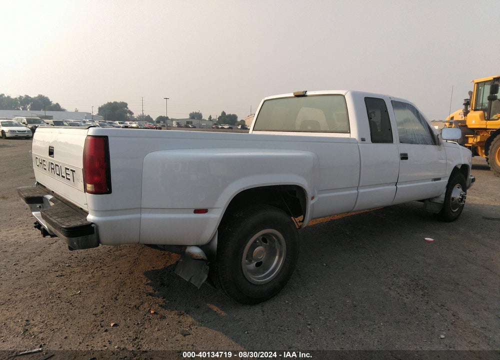 1993 CHEVROLET GMT-400 C3500 VIN: 1GCHC39F1PE180637