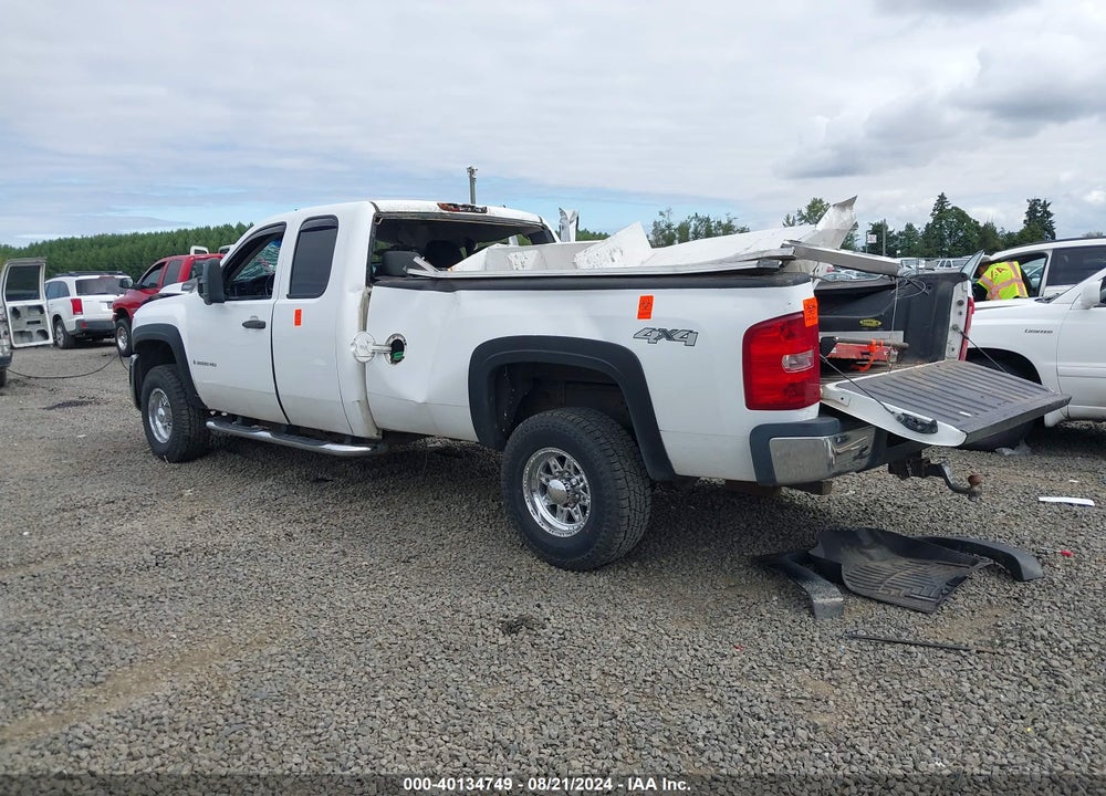 2008 CHEVROLET SILVERADO 3500HD LT1 VIN: 1GCHK39618E166290