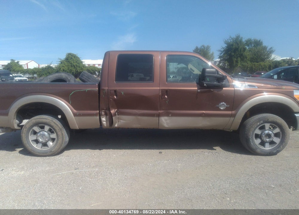 2011 FORD F-350 LARIAT VIN: 1FT8W3BT5BEC70891