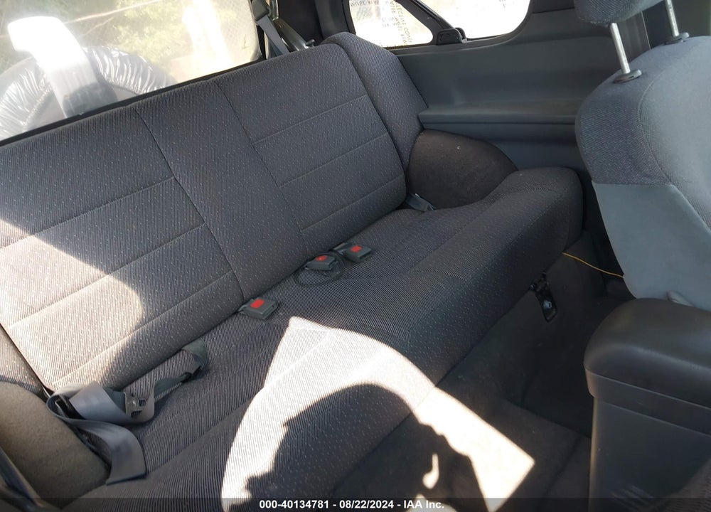 2002 KIA SPORTAGE VIN: KNDJB623025118659