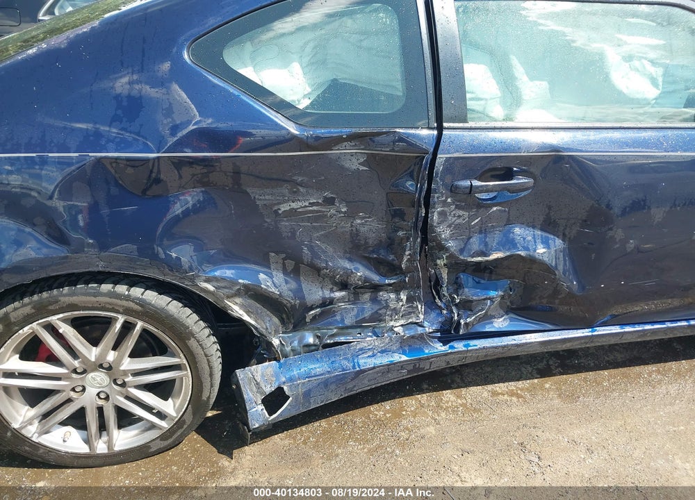 2011 SCION TC VIN: JTKJF5C70B3000776