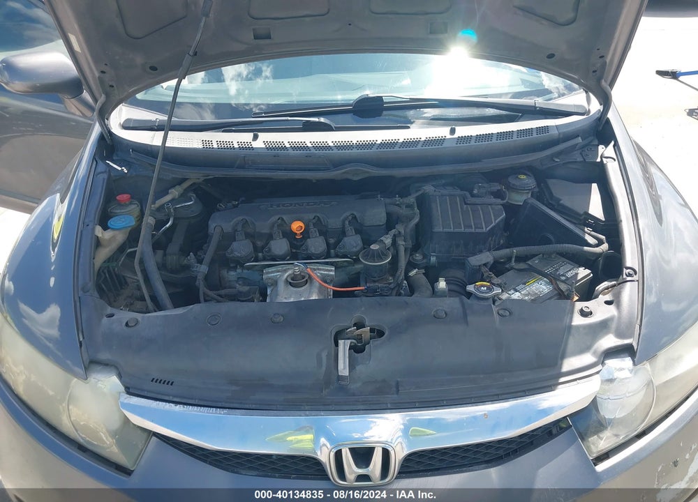 2010 HONDA CIVIC LX VIN: 2HGFA1F53AH569018
