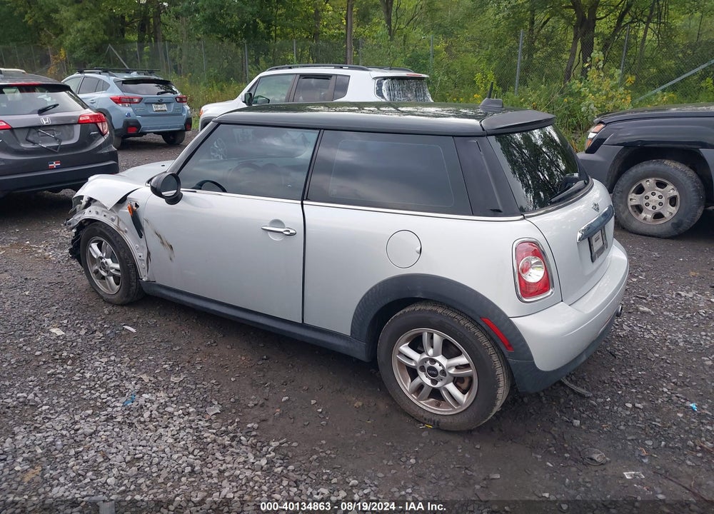 2013 MINI HARDTOP COOPER VIN: WMWSU3C53DT685344
