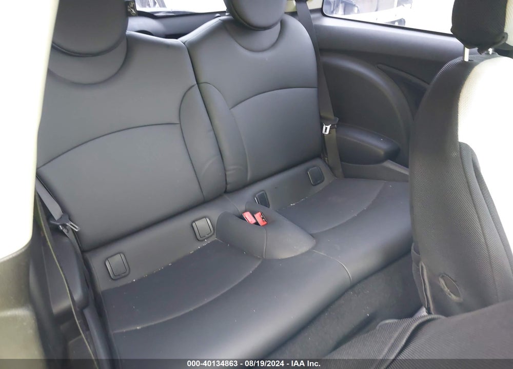 2013 MINI HARDTOP COOPER VIN: WMWSU3C53DT685344