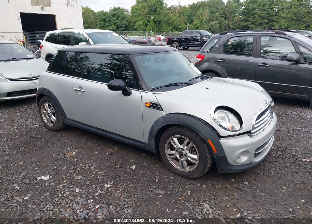 2013 MINI HARDTOP COOPER VIN: WMWSU3C53DT685344