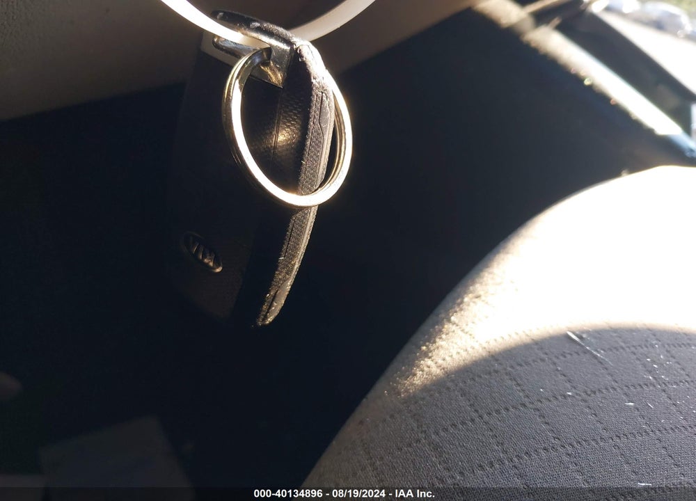 2019 KIA SORENTO 3.3L LX VIN: 5XYPGDA59KG498871