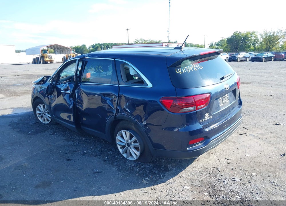 2019 KIA SORENTO 3.3L LX VIN: 5XYPGDA59KG498871