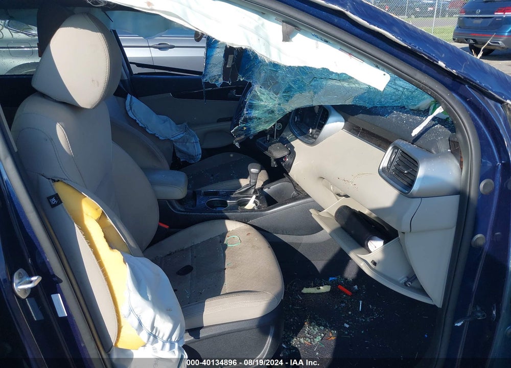 2019 KIA SORENTO 3.3L LX VIN: 5XYPGDA59KG498871