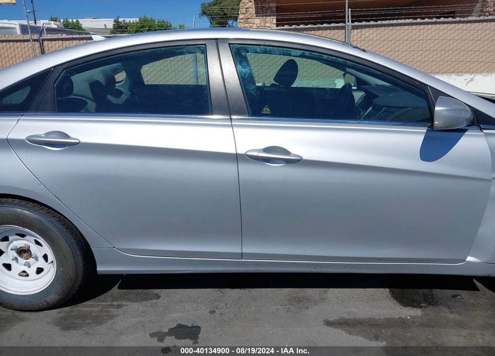 2013 HYUNDAI SONATA GLS VIN: 5NPEB4AC2DH715791