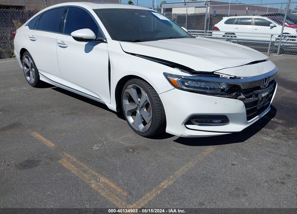 2018 HONDA ACCORD VIN: 1HGCV1F95JA029744