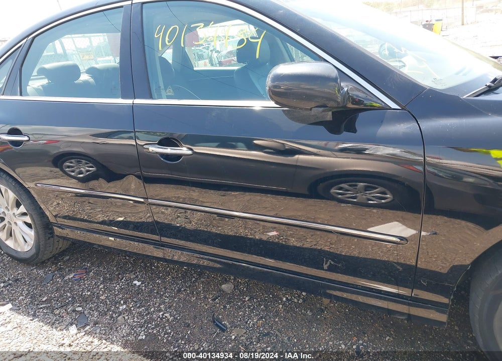 2011 HYUNDAI AZERA GLS VIN: KMHFC4DD5BA535436