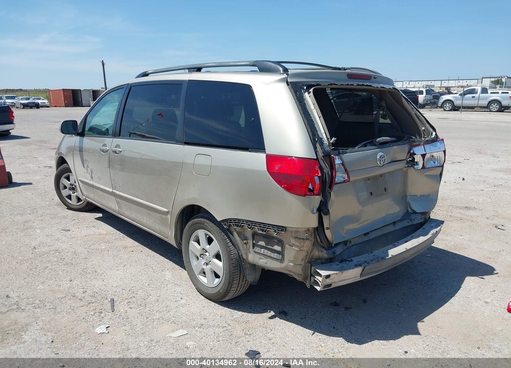 2004 TOYOTA SIENNA XLE VIN: 5TDZA22C04S144948
