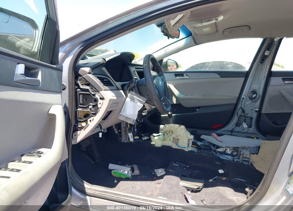 2016 HYUNDAI SONATA SE VIN: 5NPE24AF3GH326186