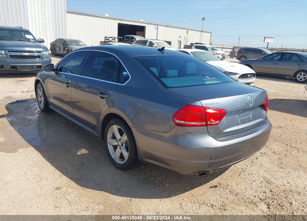 2012 VOLKSWAGEN PASSAT 2.5L SE VIN: 1VWBH7A3XCC044655
