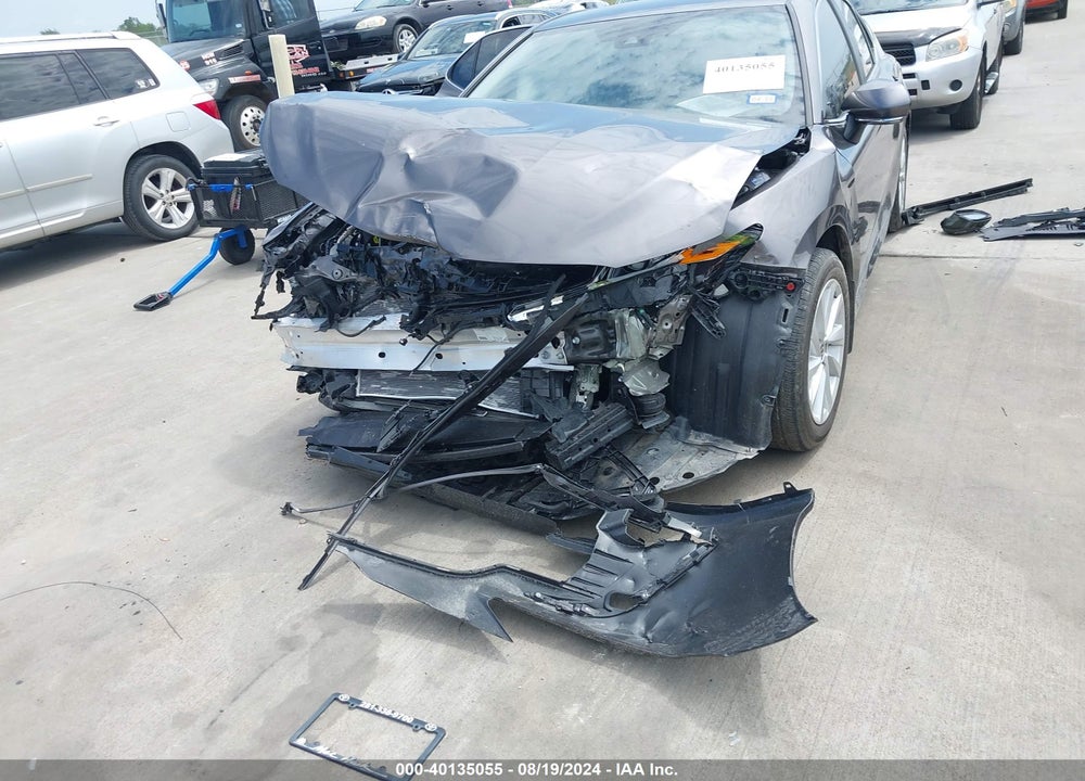 2022 TOYOTA CAMRY LE VIN: 4T1R11AK0NU049575