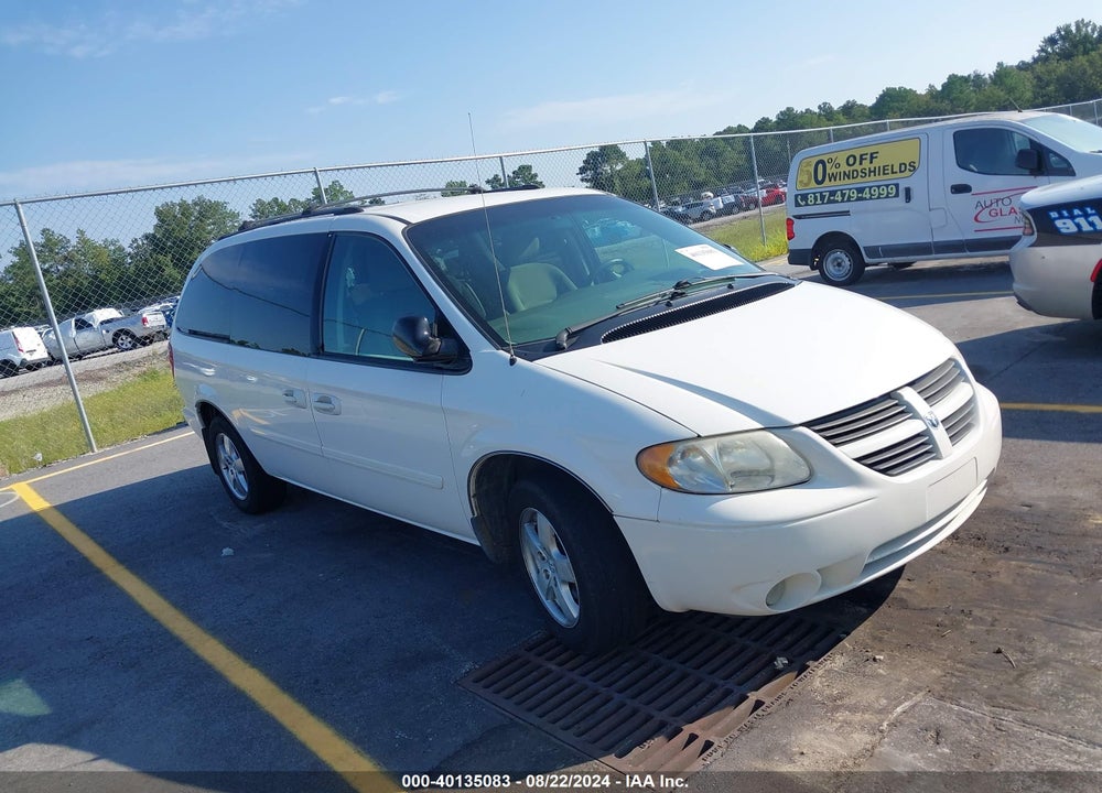 2005 DODGE GRAND CARAVAN SXT VIN: 2D4GP44L25R246229