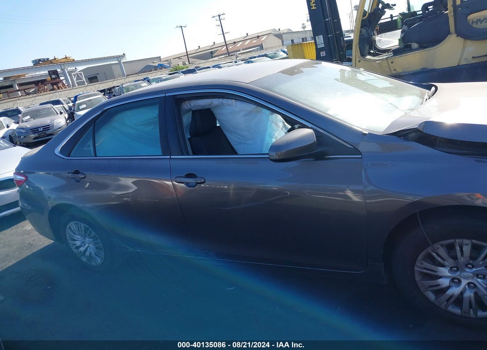 2016 TOYOTA CAMRY SE VIN: 4T1BF1FK4GU244268