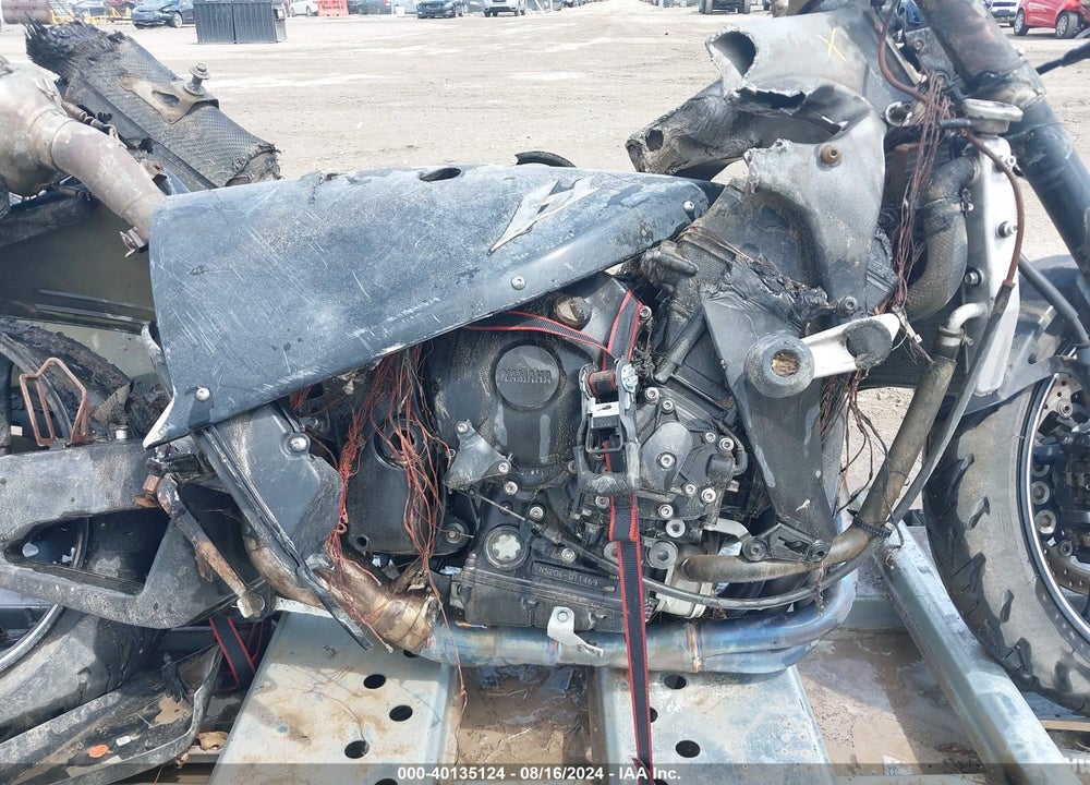 2010 YAMAHA YZFR1 VIN: JYARN23E6AA008669